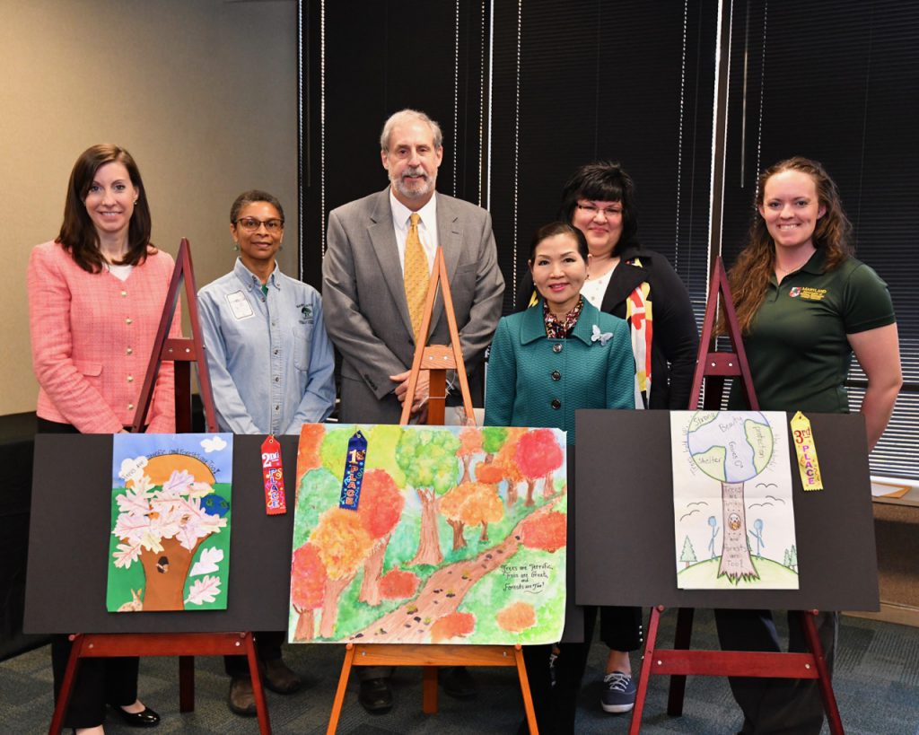 Photo of Arbor Day poster contest judges and officials