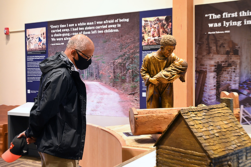 Photo of Lieutenant Governor Rutherford touring Harriet Tubman visitor center